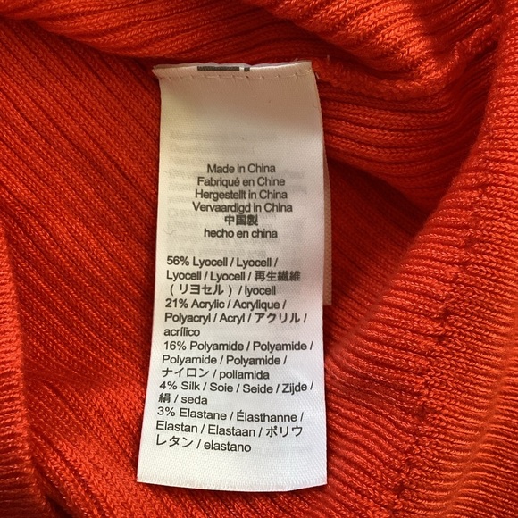 J. Crew NWT  Red / orange Puff Sleeve sweater Size Medium - Picture 9 of 9